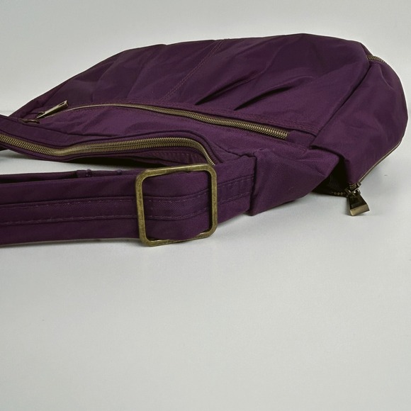 Travelon anti-theft hobo bag in a violet purple colour - Picture 9 of 9